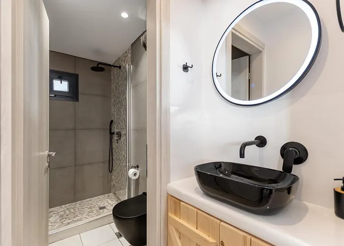 Daire Irene 1 Naxos City