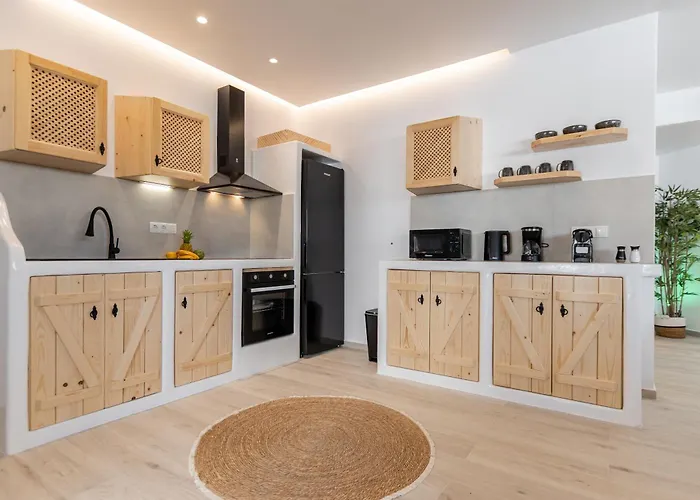 Irene 1 * Naxos City