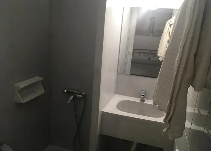 Daire Irene 1 Naxos City